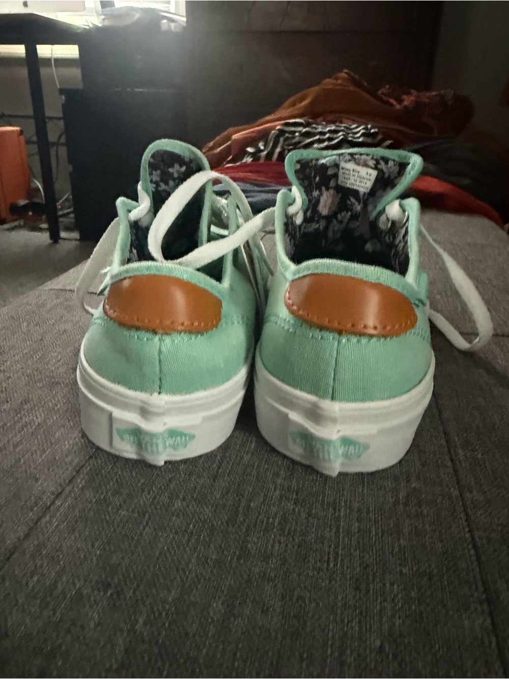 Vans Mint Green Canvas Low-Top Sneakers with White Laces - Picture 4 of 6